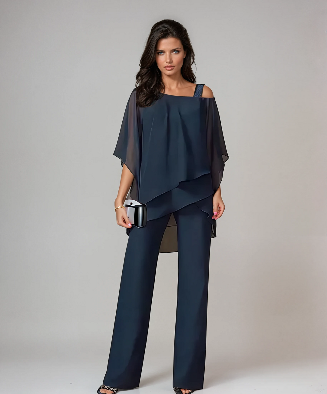 Eleanor | Completo Due Pezzi con Poncho Asimmetrico